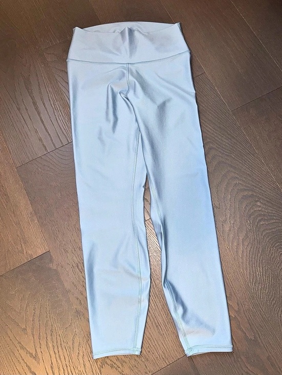 ALO Yoga Pants - Alo Airbrush in Winter Frost (large)